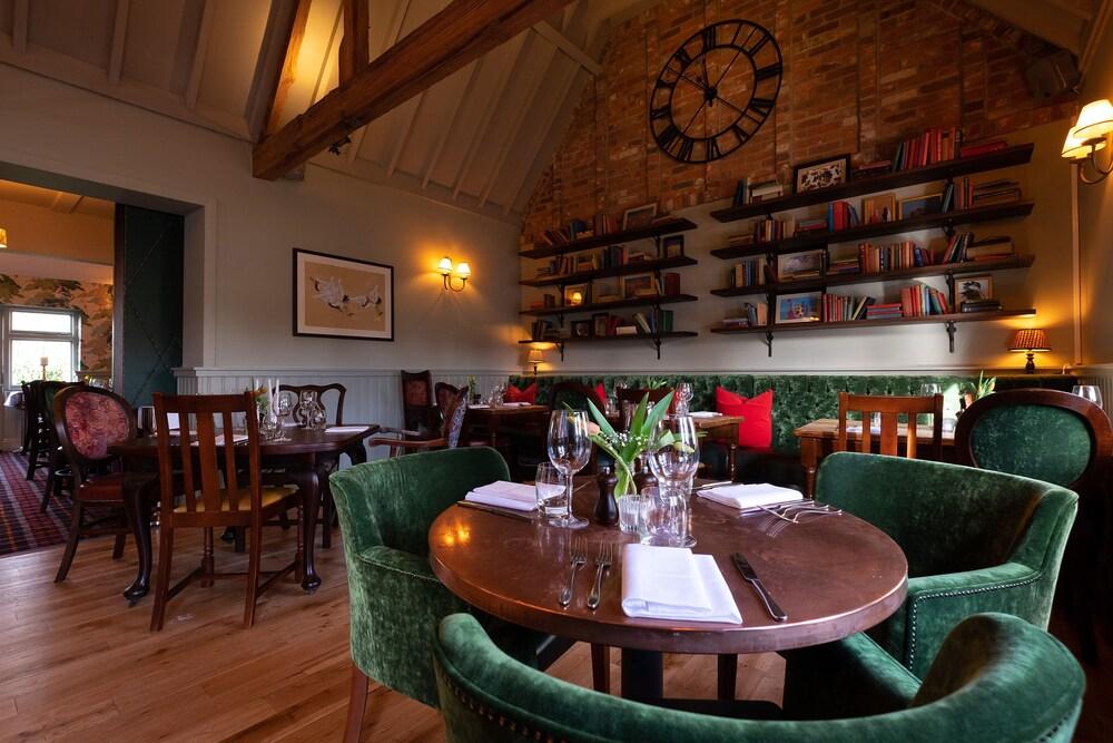 The Carnarvon Arms Hotell Newbury  Exteriör bild