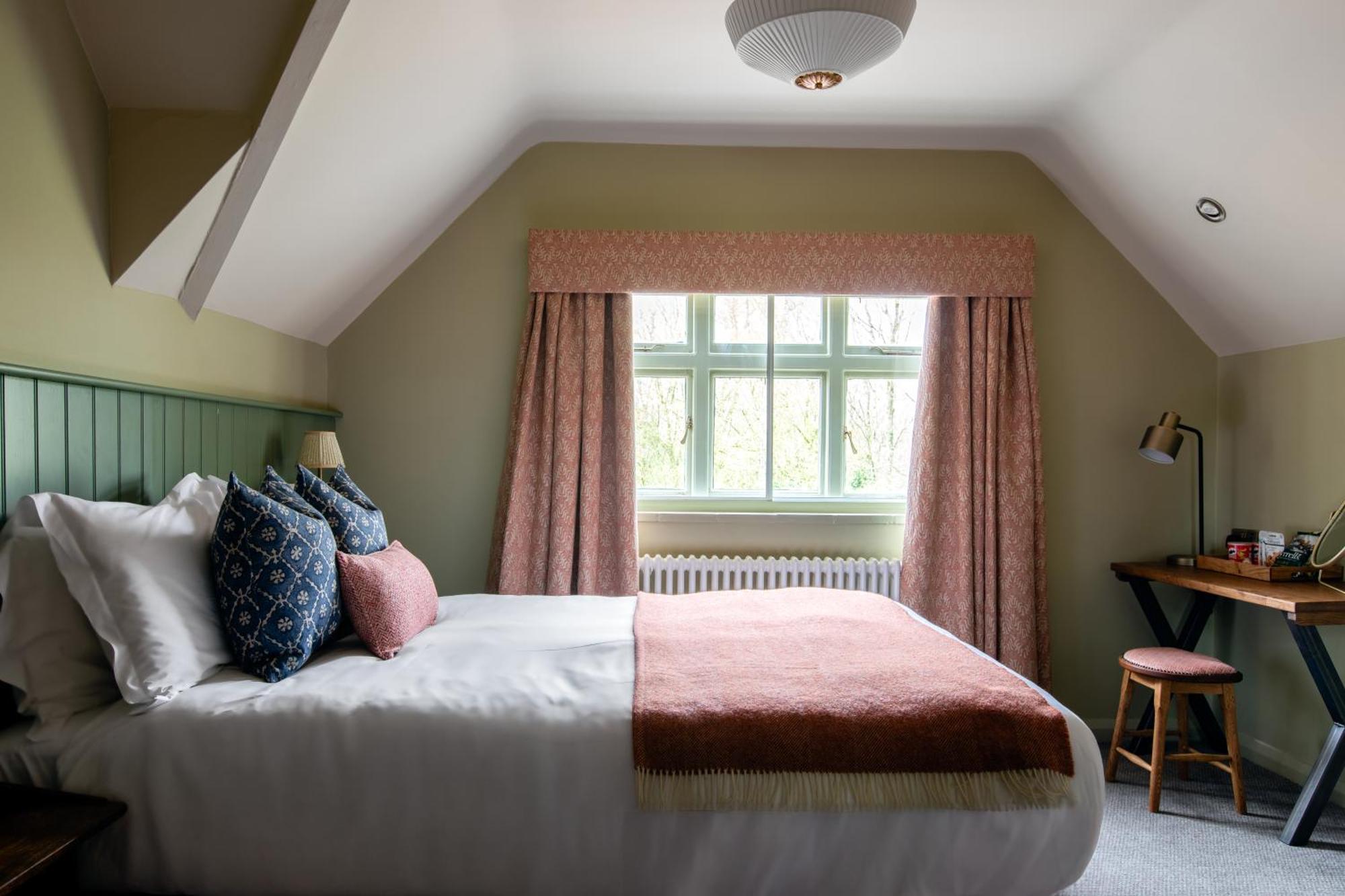 The Carnarvon Arms Hotell Newbury  Exteriör bild