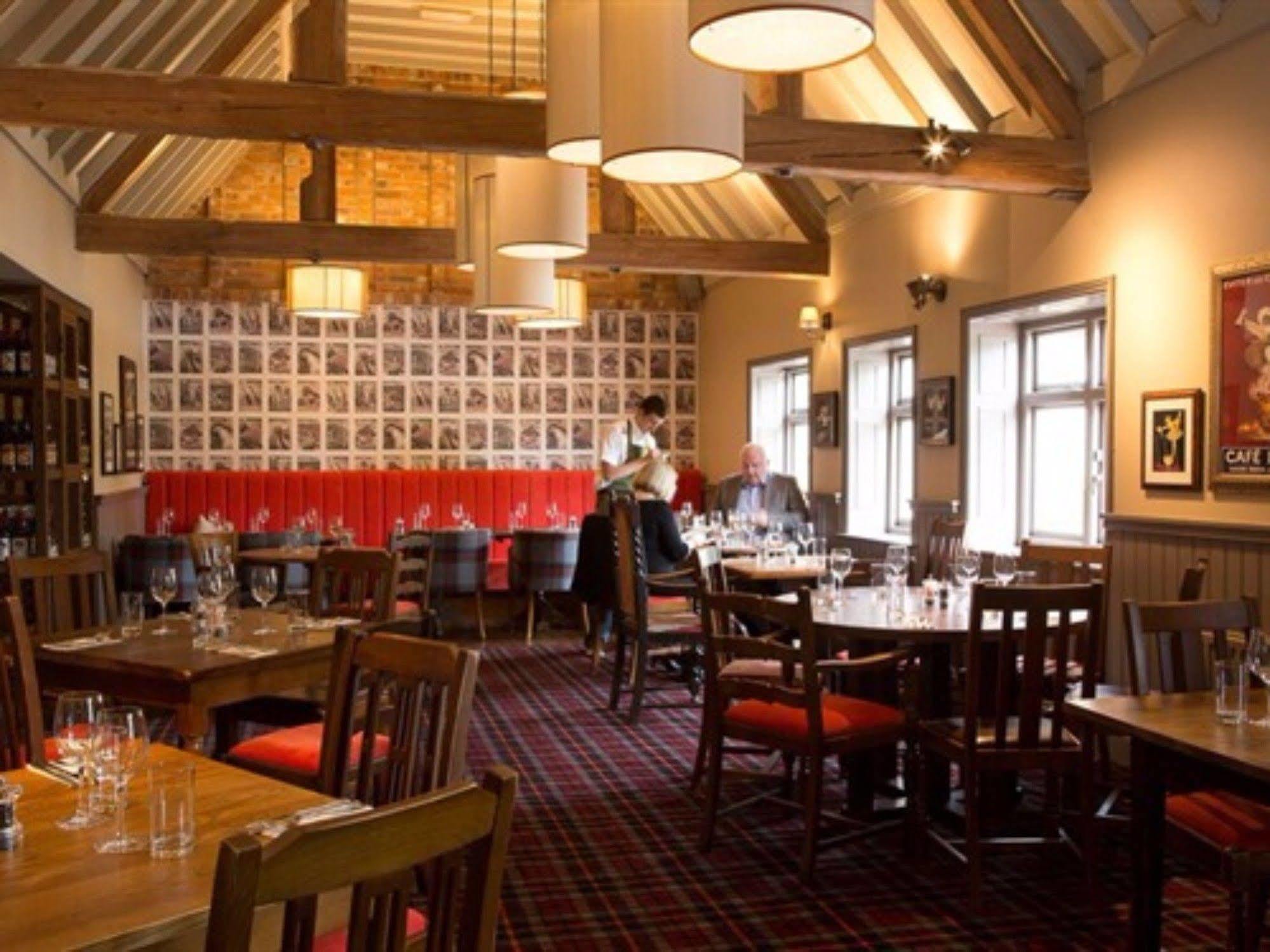 The Carnarvon Arms Hotell Newbury  Exteriör bild