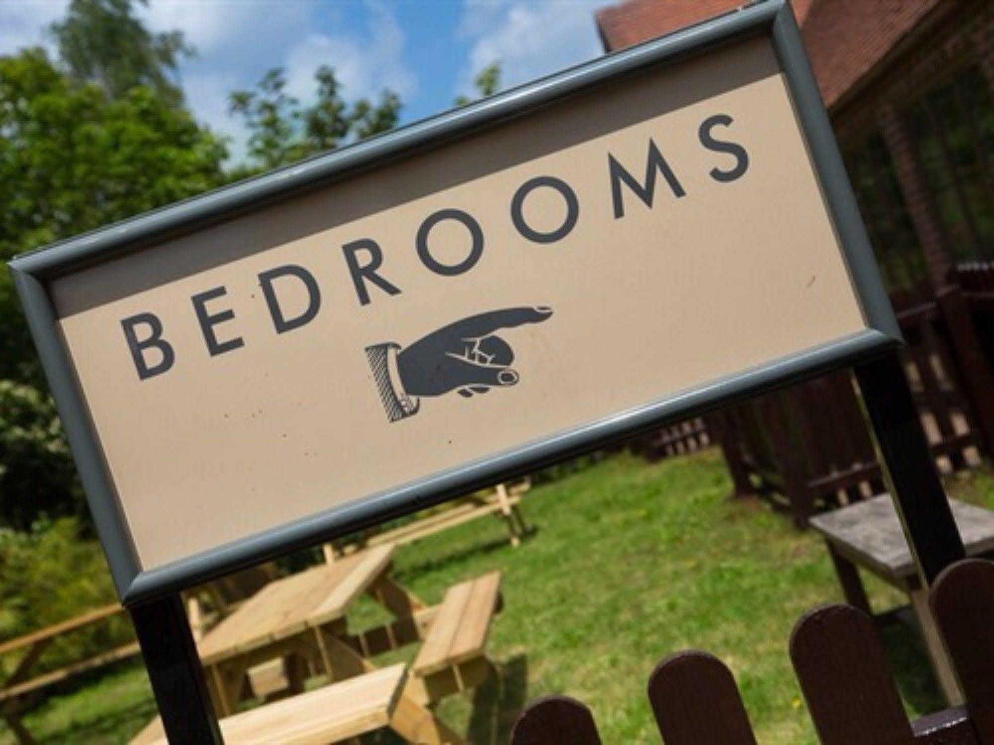 The Carnarvon Arms Hotell Newbury  Exteriör bild