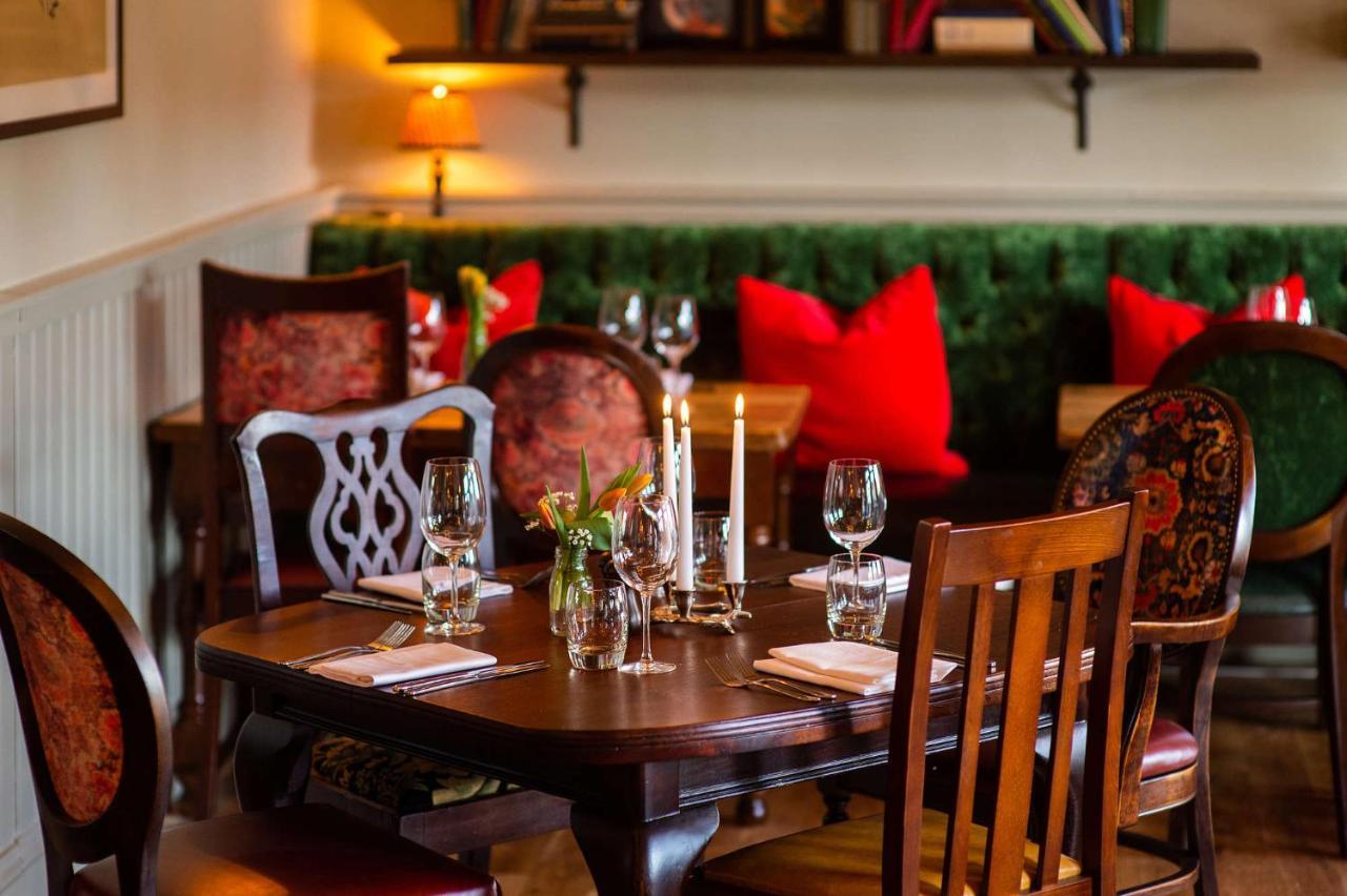 The Carnarvon Arms Hotell Newbury  Exteriör bild