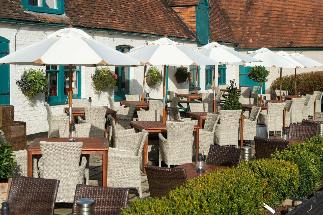 The Carnarvon Arms Hotell Newbury  Exteriör bild